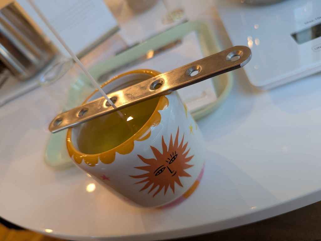 Craft-Goblins-Candle-Pouring-sun